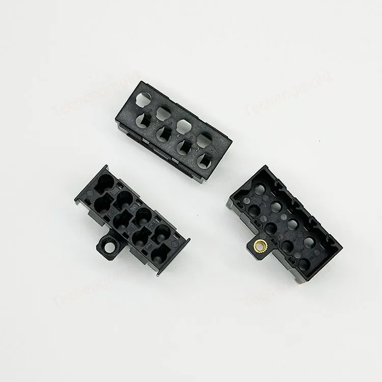 特诚科技LCP精密注塑件实拍 2